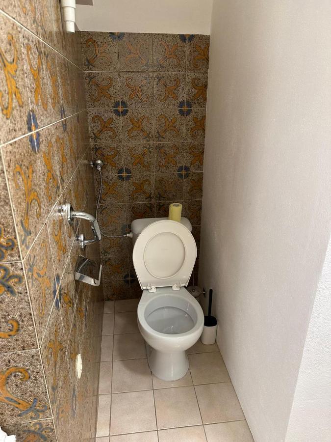 Bruckneudorf Central Plaza Great Apartment 4 Bedroom 3 Bathroom المظهر الخارجي الصورة