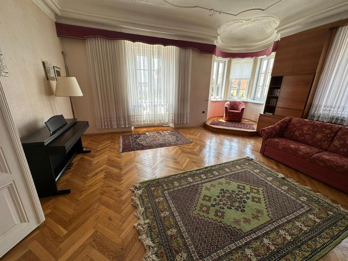 Bruckneudorf Central Plaza Great Apartment 4 Bedroom 3 Bathroom المظهر الخارجي الصورة